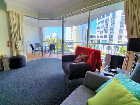 Broadbeach Holiday Apartments - Surfers Paradise Gold Coast 3