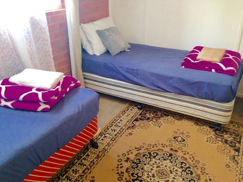XYL Pets Friendly Seaside Boutique Guesthouse - Surfers Paradise Gold Coast 8