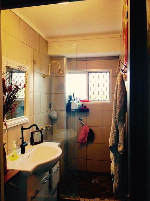 XYL Pets Friendly Seaside Boutique Guesthouse - Surfers Paradise Gold Coast 18