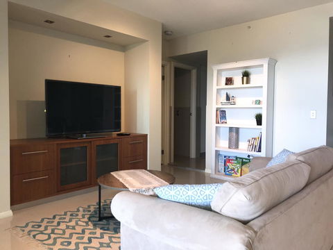 Proximity Waterfront Apartments - Surfers Paradise Gold Coast 20