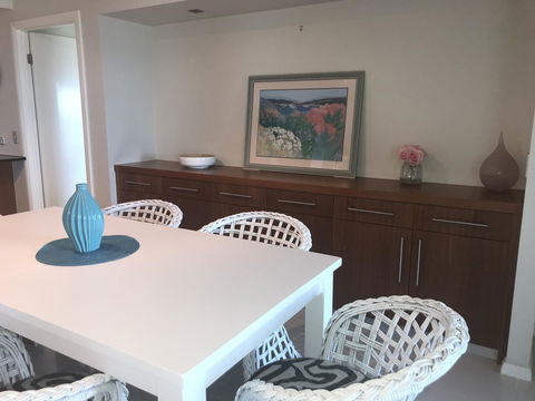 Proximity Waterfront Apartments - Surfers Paradise Gold Coast 8