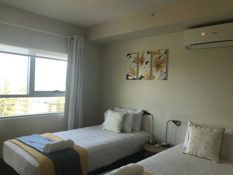Proximity Waterfront Apartments - Surfers Paradise Gold Coast 15
