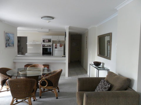 Grosvenor Beachfront Apartments Surfers Paradise - Surfers Paradise Gold Coast 5