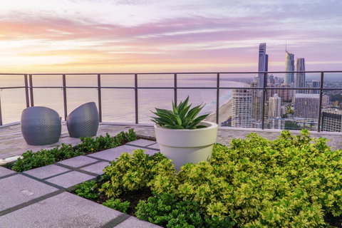 Rhapsody Resort - Official - Surfers Paradise Gold Coast 11