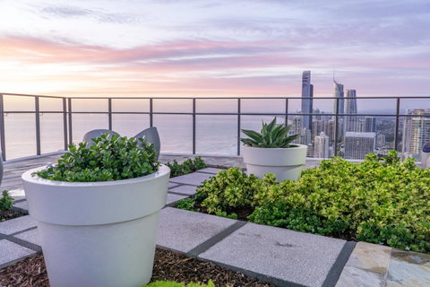 Rhapsody Resort - Official - Surfers Paradise Gold Coast 10