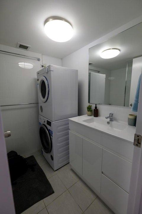 Sanctuary Beach Retreat - Surfers Paradise Gold Coast 5