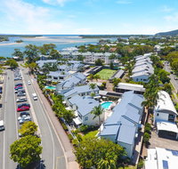 Noosa Place Resort - Surfers Paradise Gold Coast