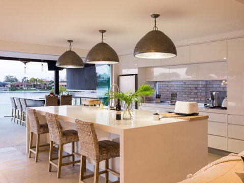 Rumrunner Resort - Surfers Paradise Gold Coast 9