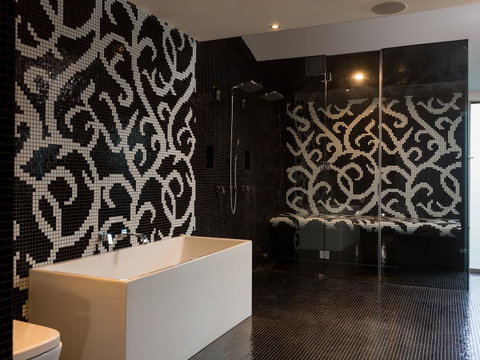 Rumrunner Resort - Surfers Paradise Gold Coast 26