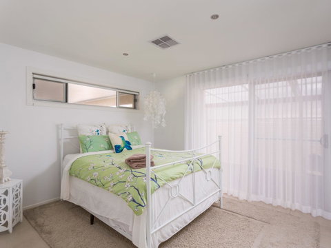 Rumrunner Resort - Surfers Paradise Gold Coast 34