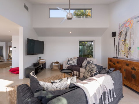 Rumrunner Resort - Surfers Paradise Gold Coast 20