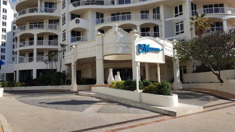 APR Private SUITES MOROC By The Beach - Surfers Paradise Gold Coast 7