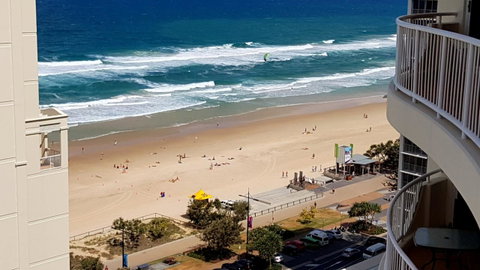 APR Private SUITES MOROC By The Beach - Surfers Paradise Gold Coast 0