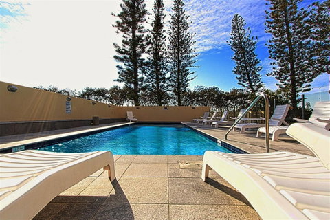 Seacrest Beachfront Apartments Surfers Paradise - Surfers Paradise Gold Coast 5