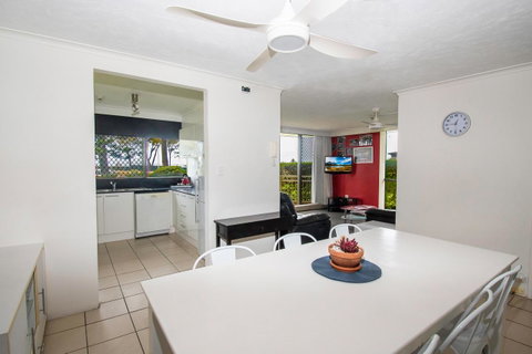 Seacrest Beachfront Apartments Surfers Paradise - Surfers Paradise Gold Coast 14