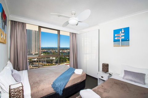 Seacrest Beachfront Apartments Surfers Paradise - Surfers Paradise Gold Coast 3
