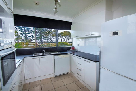Seacrest Beachfront Apartments Surfers Paradise - Surfers Paradise Gold Coast 12