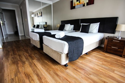The Phoenician Resort - Surfers Paradise Gold Coast 3
