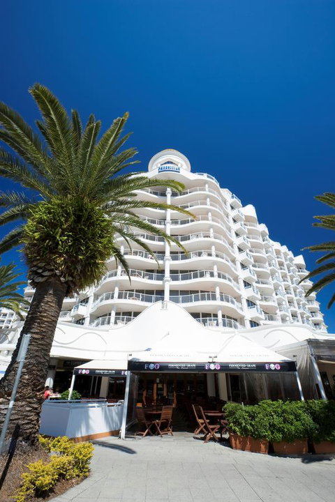 The Phoenician Resort - Surfers Paradise Gold Coast 4