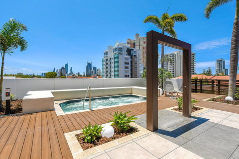 Qube Broadbeach Ocean View Apartments - Surfers Paradise Gold Coast 12