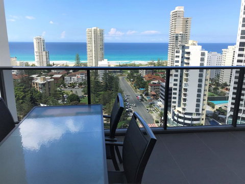 Qube Broadbeach Ocean View Apartments - Surfers Paradise Gold Coast 28