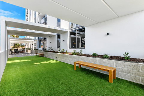 Qube Broadbeach Ocean View Apartments - Surfers Paradise Gold Coast 3