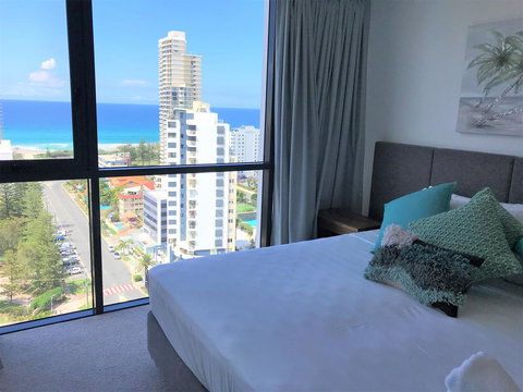Qube Broadbeach Ocean View Apartments - Surfers Paradise Gold Coast 21