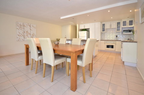 Raintrees Moffat Beach - Surfers Paradise Gold Coast 5