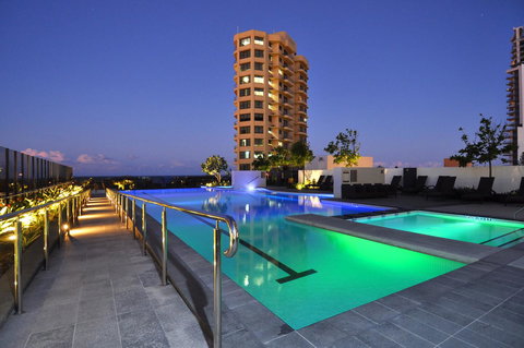 Luxury 3 Bedroom In Heart Of Broadbeach - Surfers Paradise Gold Coast 11
