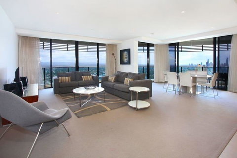 Luxury 3 Bedroom In Heart Of Broadbeach - Surfers Paradise Gold Coast 3