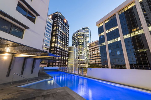 Oaks Brisbane Aurora Suites - Surfers Paradise Gold Coast 2