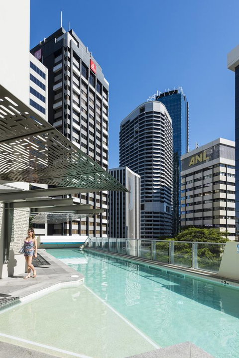 Oaks Brisbane Aurora Suites - Surfers Paradise Gold Coast 3