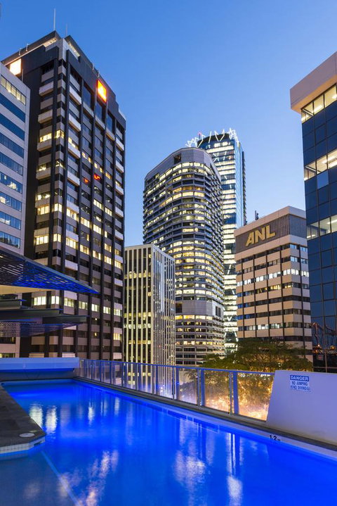 Oaks Brisbane Aurora Suites - Surfers Paradise Gold Coast 9