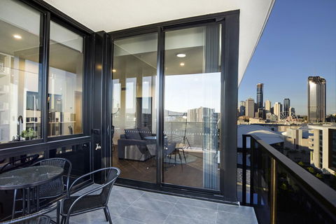 Atlas Apartments By CLLIX - Surfers Paradise Gold Coast 8