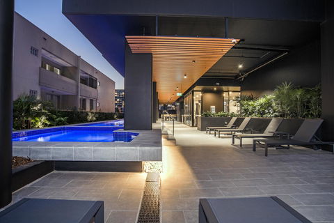 Atlas Apartments By CLLIX - Surfers Paradise Gold Coast 2