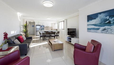 South Pacific Plaza - Official - Surfers Paradise Gold Coast 3