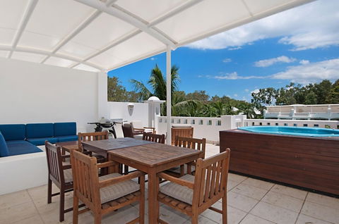 5231 BEACH CLUB PENTHOUSE - Surfers Paradise Gold Coast 11