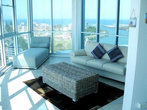 Reflection On The Sea - Surfers Paradise Gold Coast 36