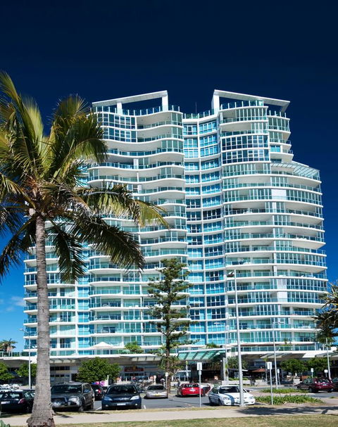 Reflection On The Sea - Surfers Paradise Gold Coast 25