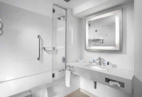 Amora Hotel Brisbane - Surfers Paradise Gold Coast 6
