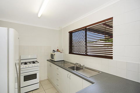 Townsville Holiday Apartments - Surfers Paradise Gold Coast 17