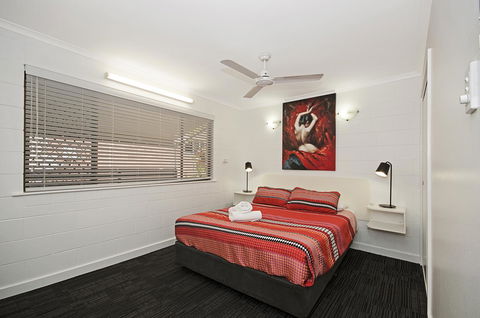 Townsville Holiday Apartments - Surfers Paradise Gold Coast 14