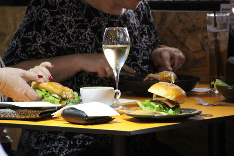 George Williams Hotel - Surfers Paradise Gold Coast 26