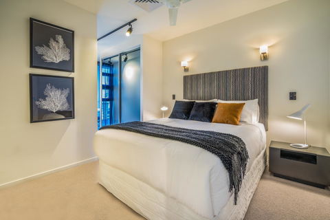 Arena Apartments By CLLIX - Surfers Paradise Gold Coast 11