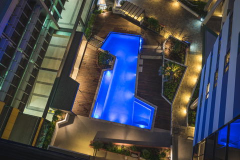 Arena Apartments By CLLIX - Surfers Paradise Gold Coast 2