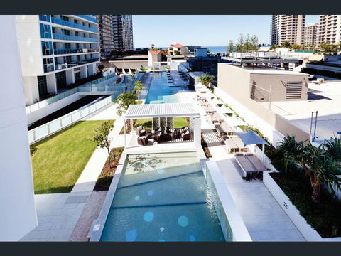 H Star Residences-- Paradise Stayz - Surfers Paradise Gold Coast 4