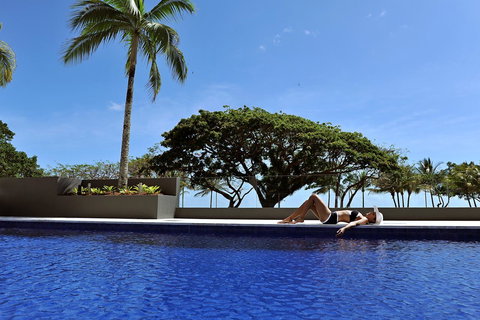 Cairns Harbourside Hotel - Surfers Paradise Gold Coast 14