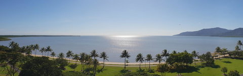 Cairns Harbourside Hotel - Surfers Paradise Gold Coast 8