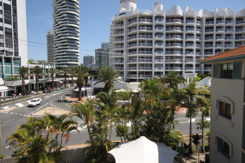 Aruba Beach Resort - Surfers Paradise Gold Coast 7