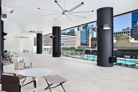 Hilton Brisbane - Surfers Paradise Gold Coast 24
